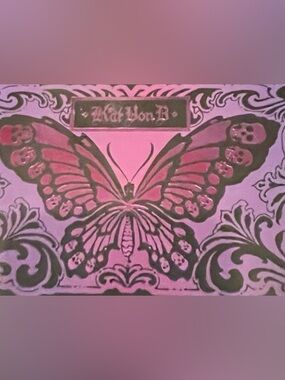 ⭐️“KAT VON D” Eyeshadow Palette. ⭐️On Sale Now!